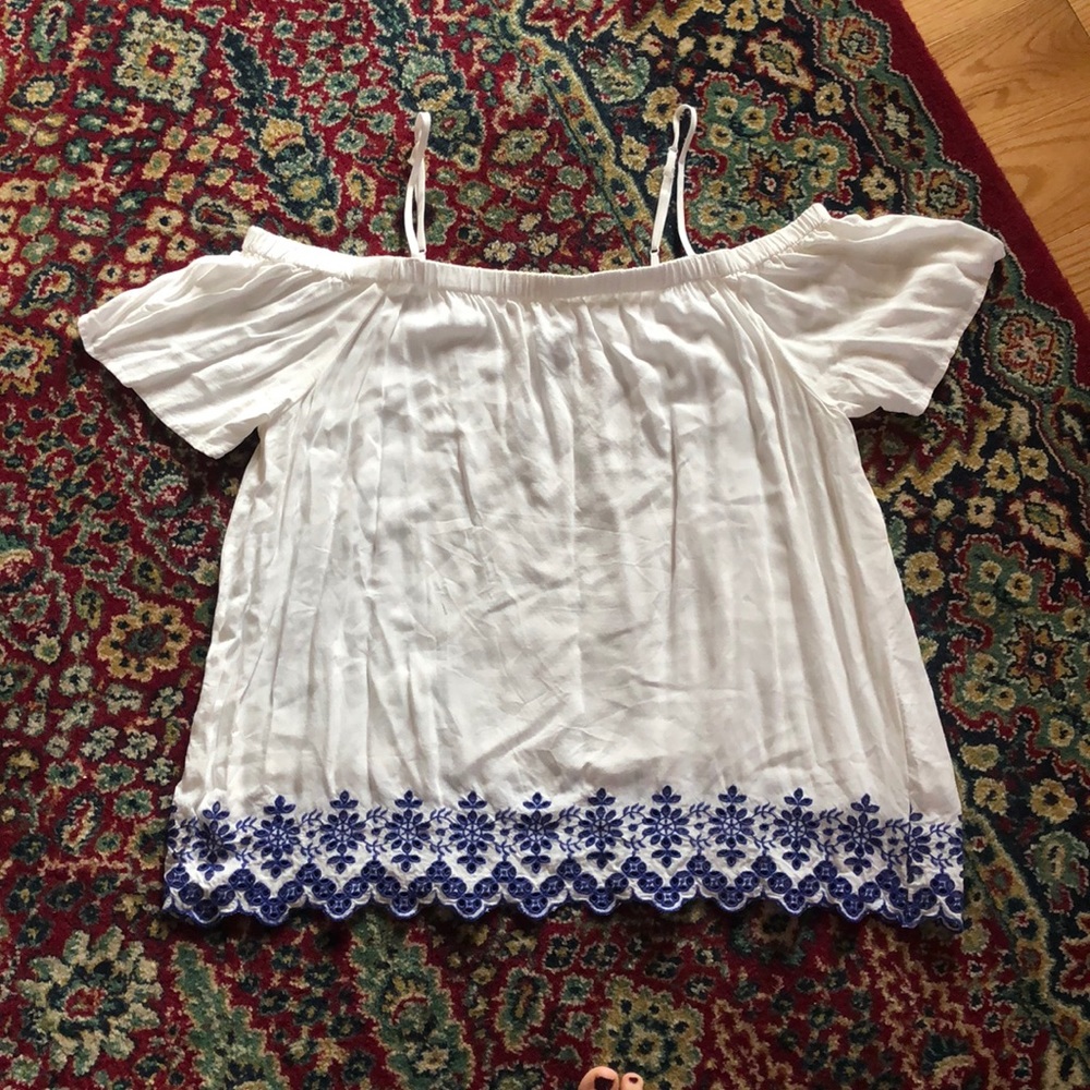 Old Navy Eyelet Short Sleeve Off Shoulder Top